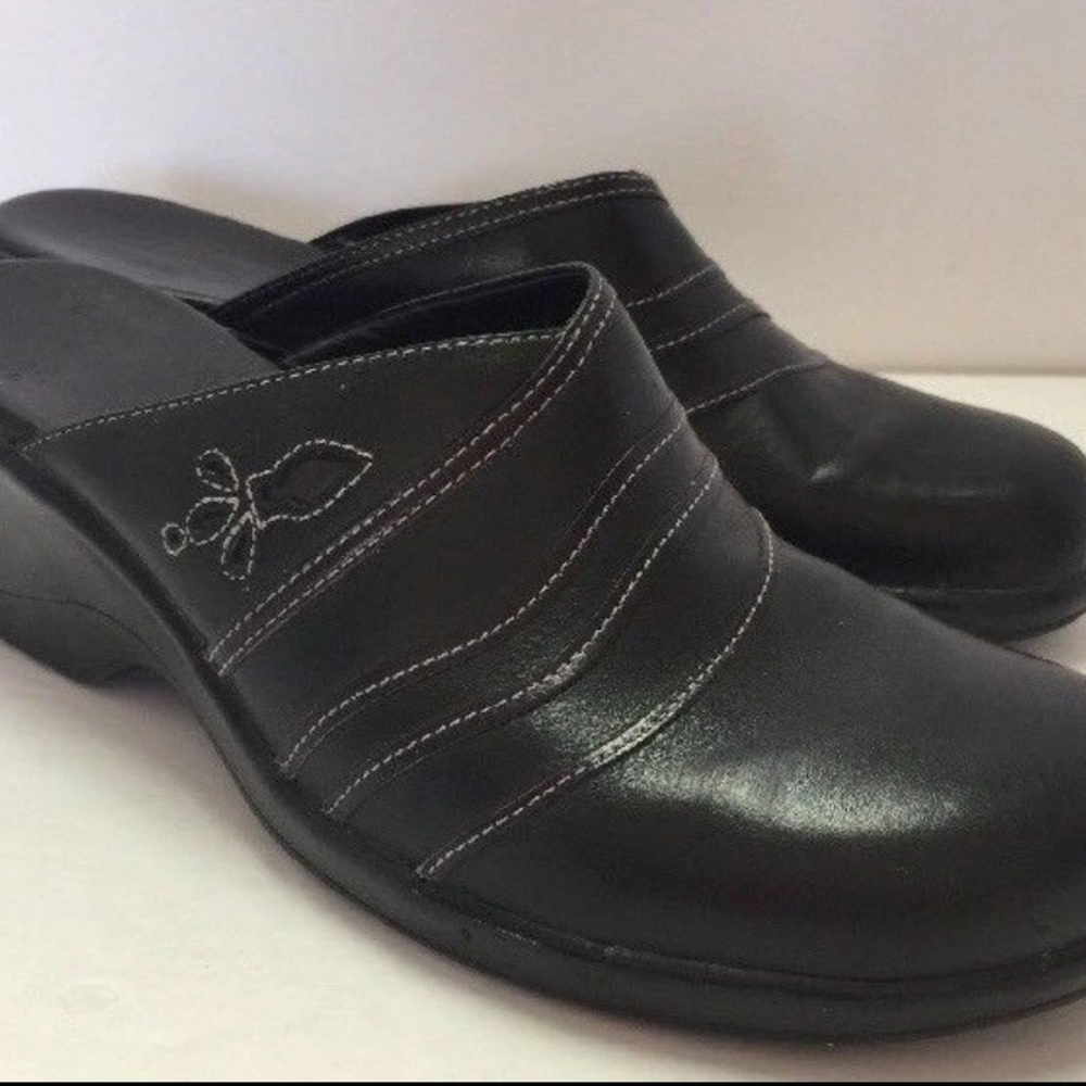 Black Slip-On Clogs with Embroidered Detail